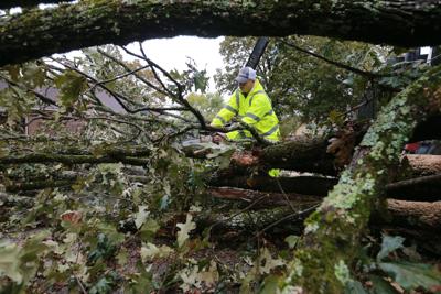 djr-2019-10-27-news-storm-damage-twp7