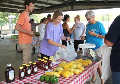 Farmers market 01 (copy)