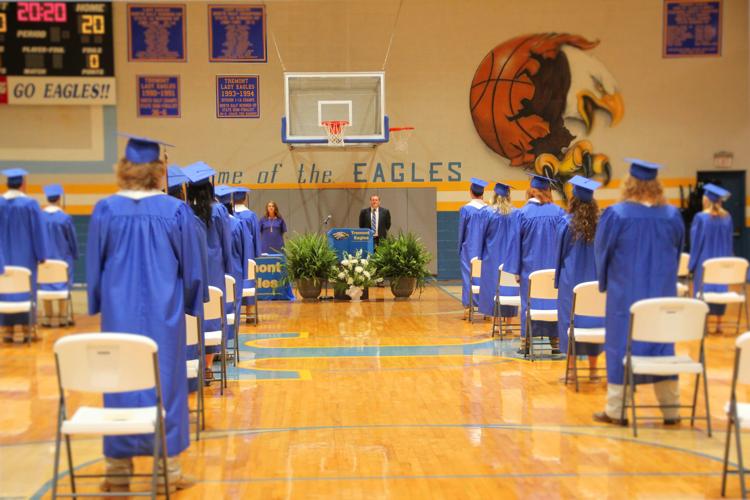 ict-2020-07-01-grads-ths02.jpg