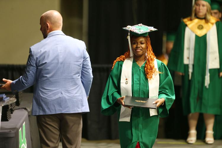 djr-2025-05-24-news-mooreville-graduation-arp4