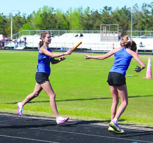 NP Girls 4x800